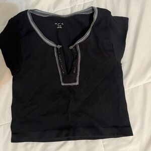 Out from under go for gold seamless top